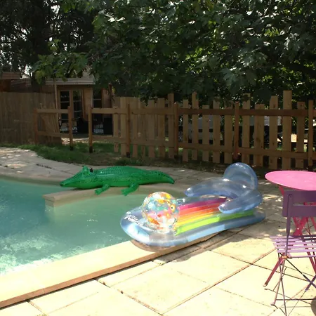 Chalet 3 En Bois Avec Acces Piscine